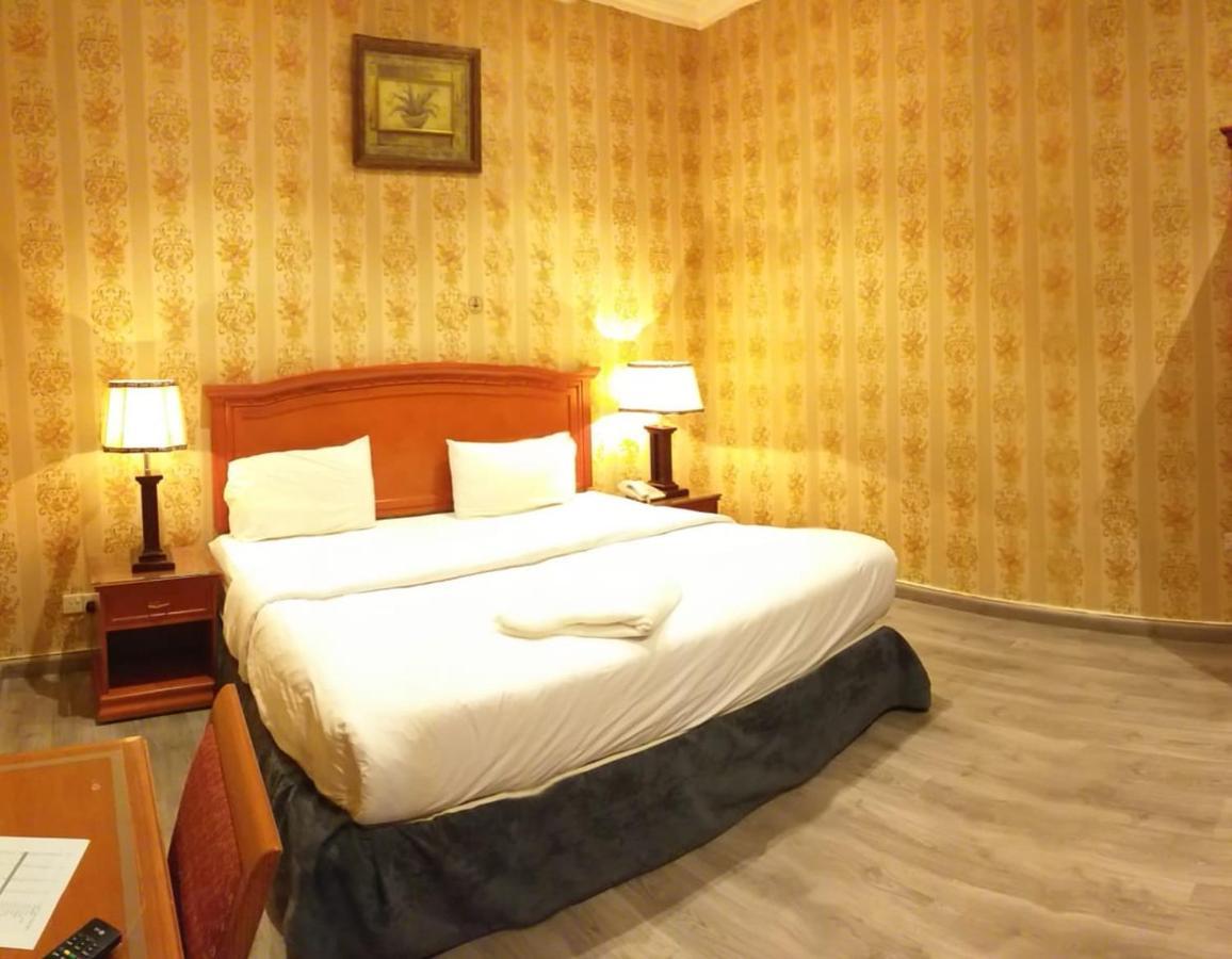 Qasr Al Khalij Hotel 利雅德 外观 照片