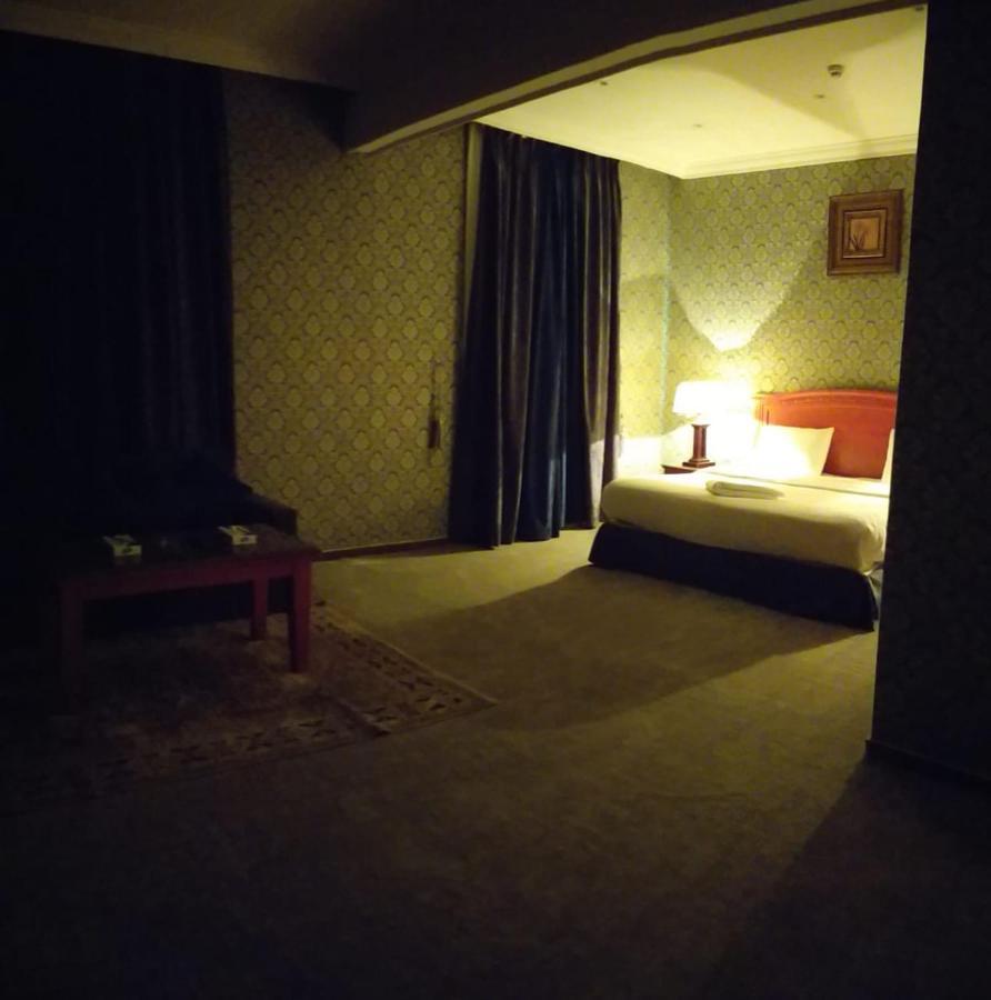 Qasr Al Khalij Hotel 利雅德 外观 照片